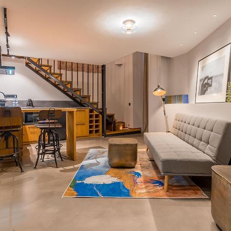 טביליסי Zorba&Bond Boutique Hotel מראה חיצוני תמונה