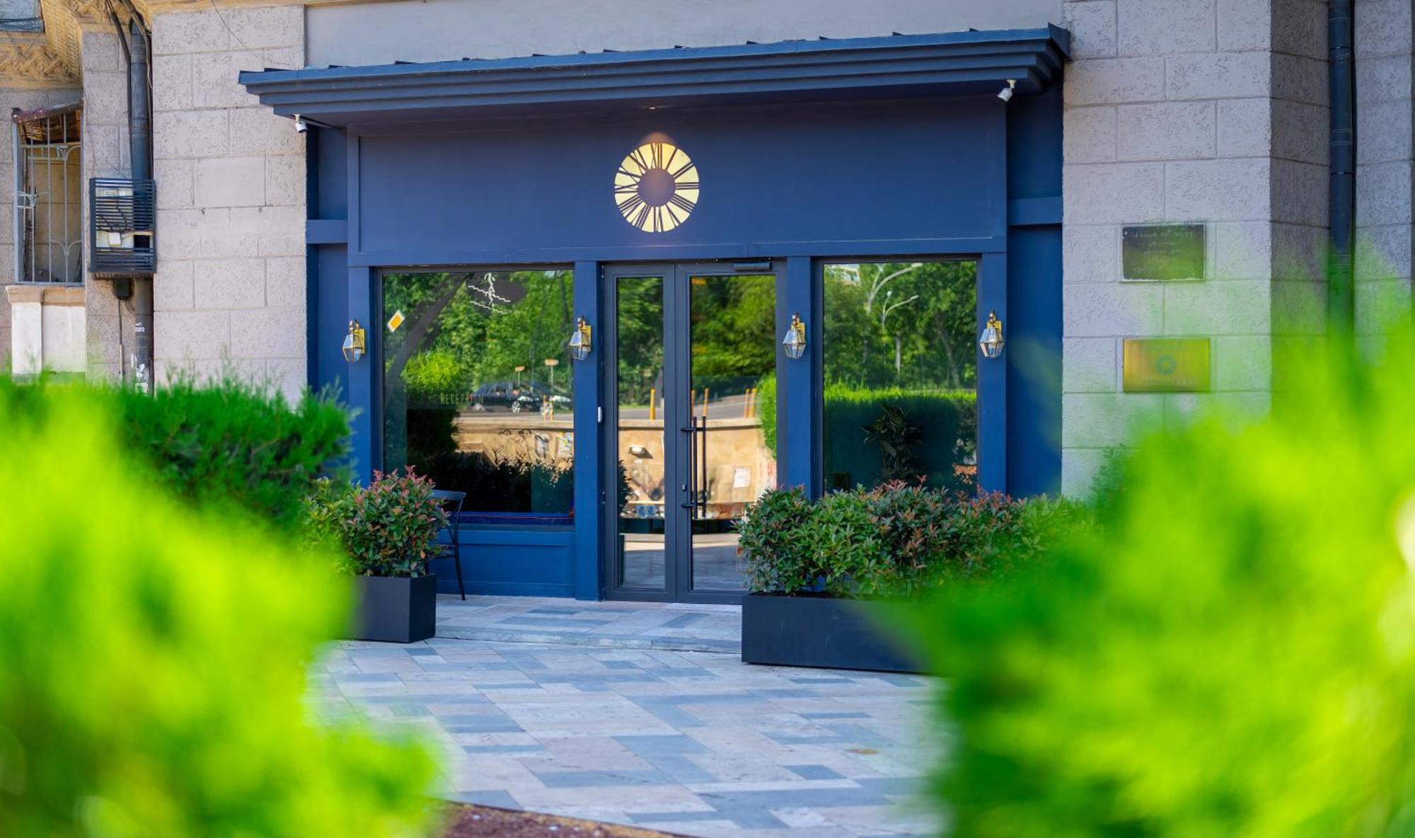 טביליסי Zorba&Bond Boutique Hotel מראה חיצוני תמונה
