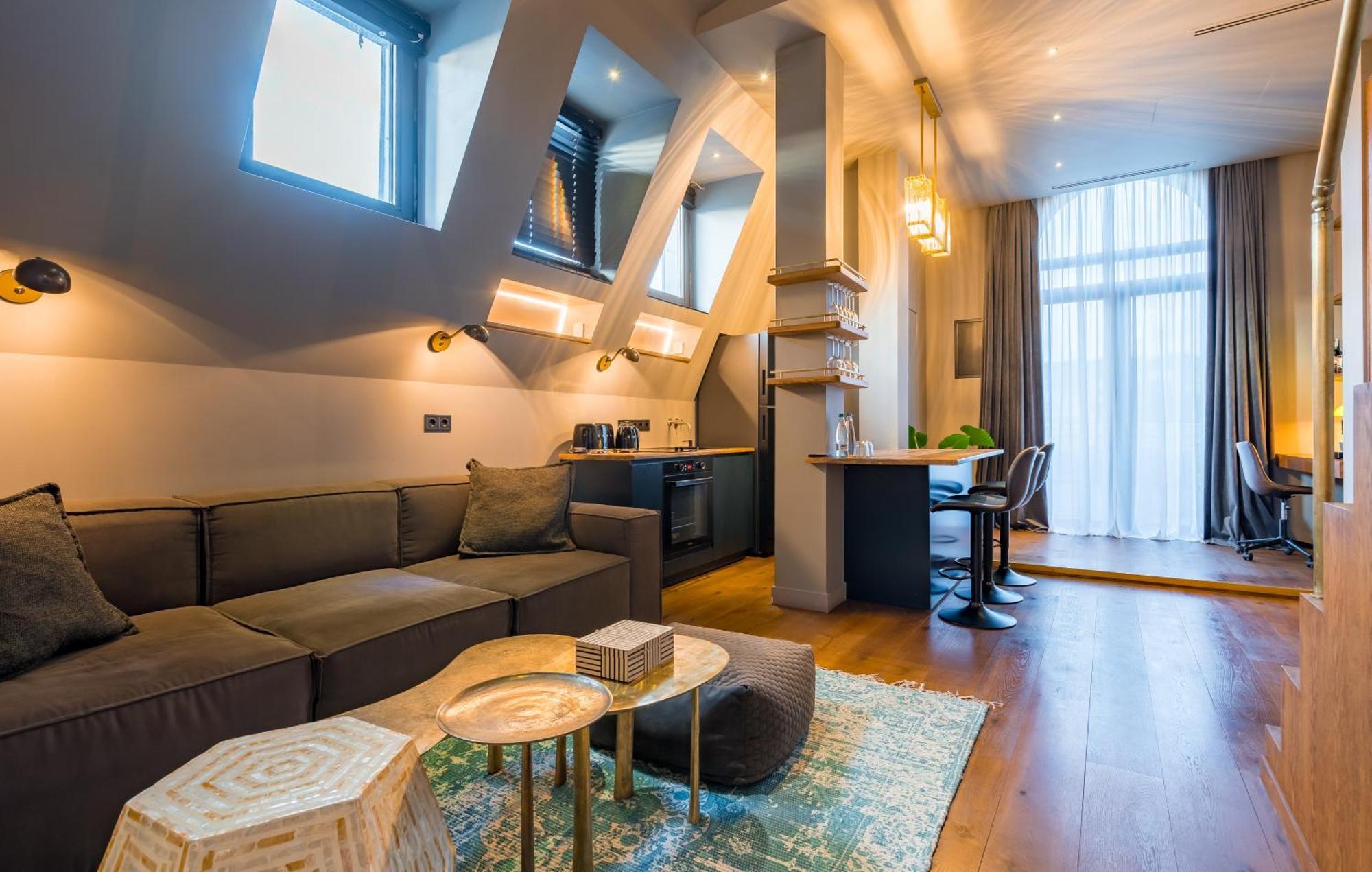 טביליסי Zorba&Bond Boutique Hotel מראה חיצוני תמונה