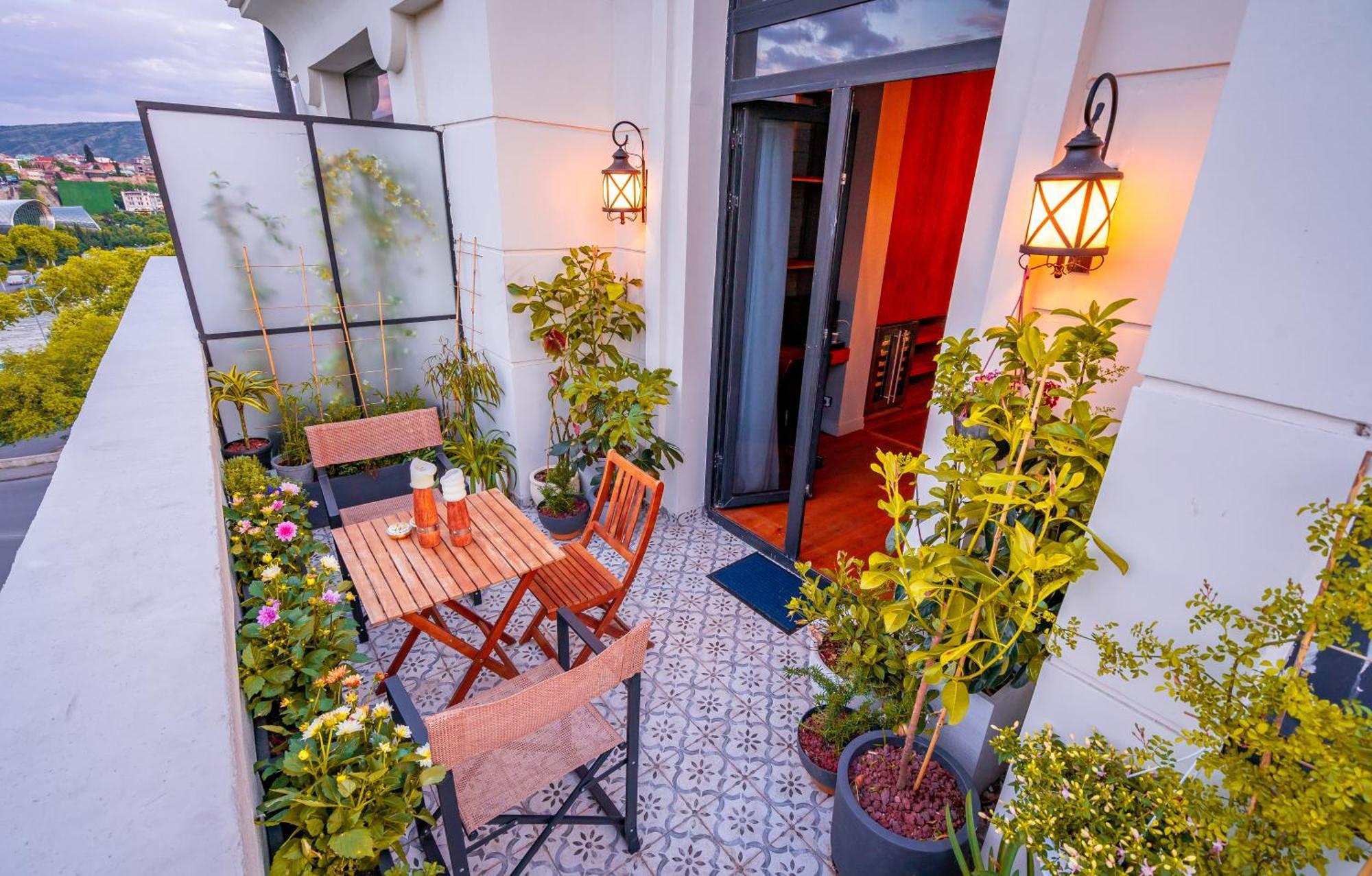 טביליסי Zorba&Bond Boutique Hotel מראה חיצוני תמונה