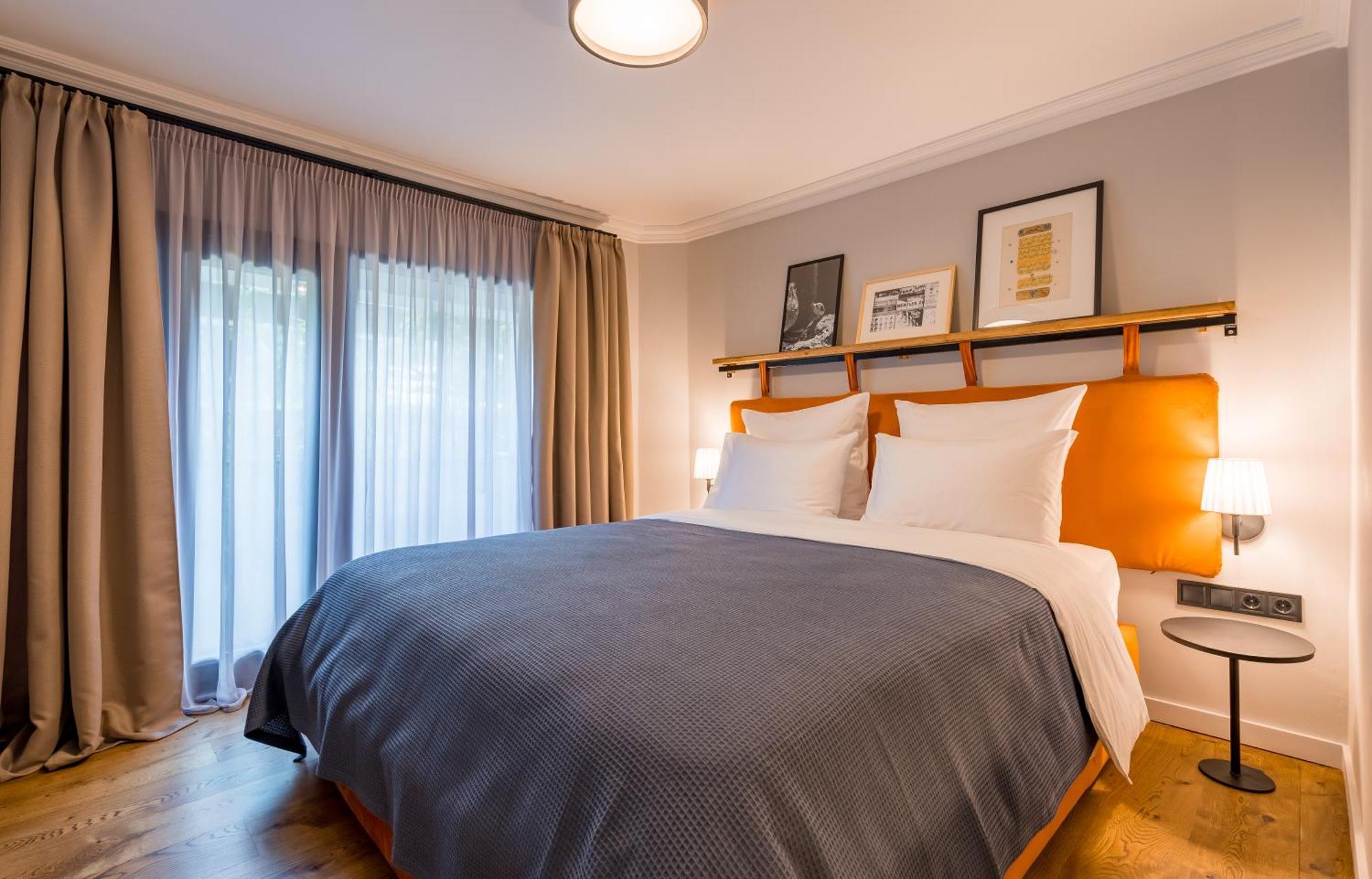 טביליסי Zorba&Bond Boutique Hotel חדר תמונה