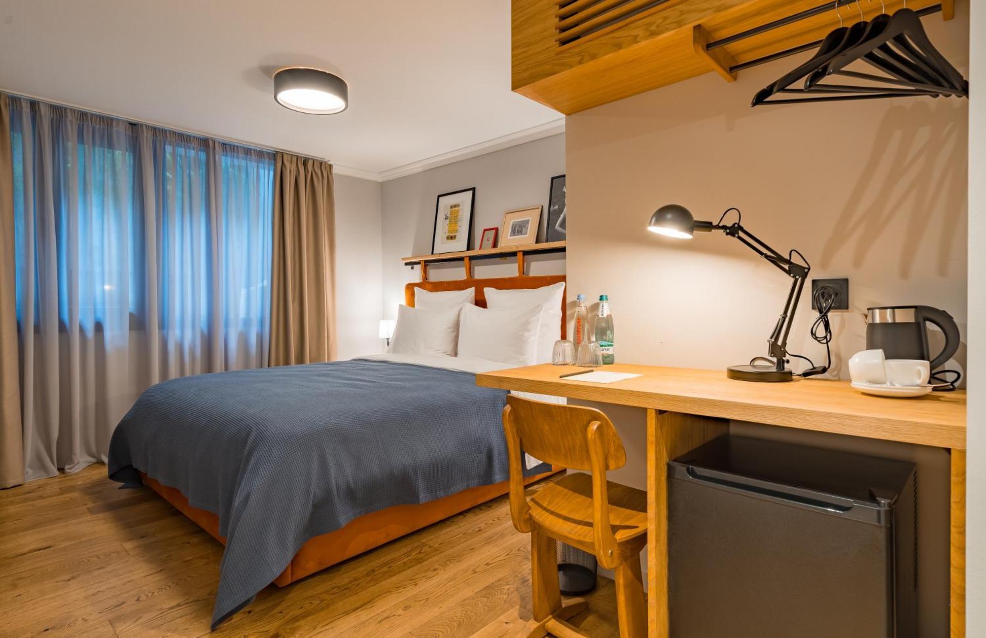 טביליסי Zorba&Bond Boutique Hotel חדר תמונה