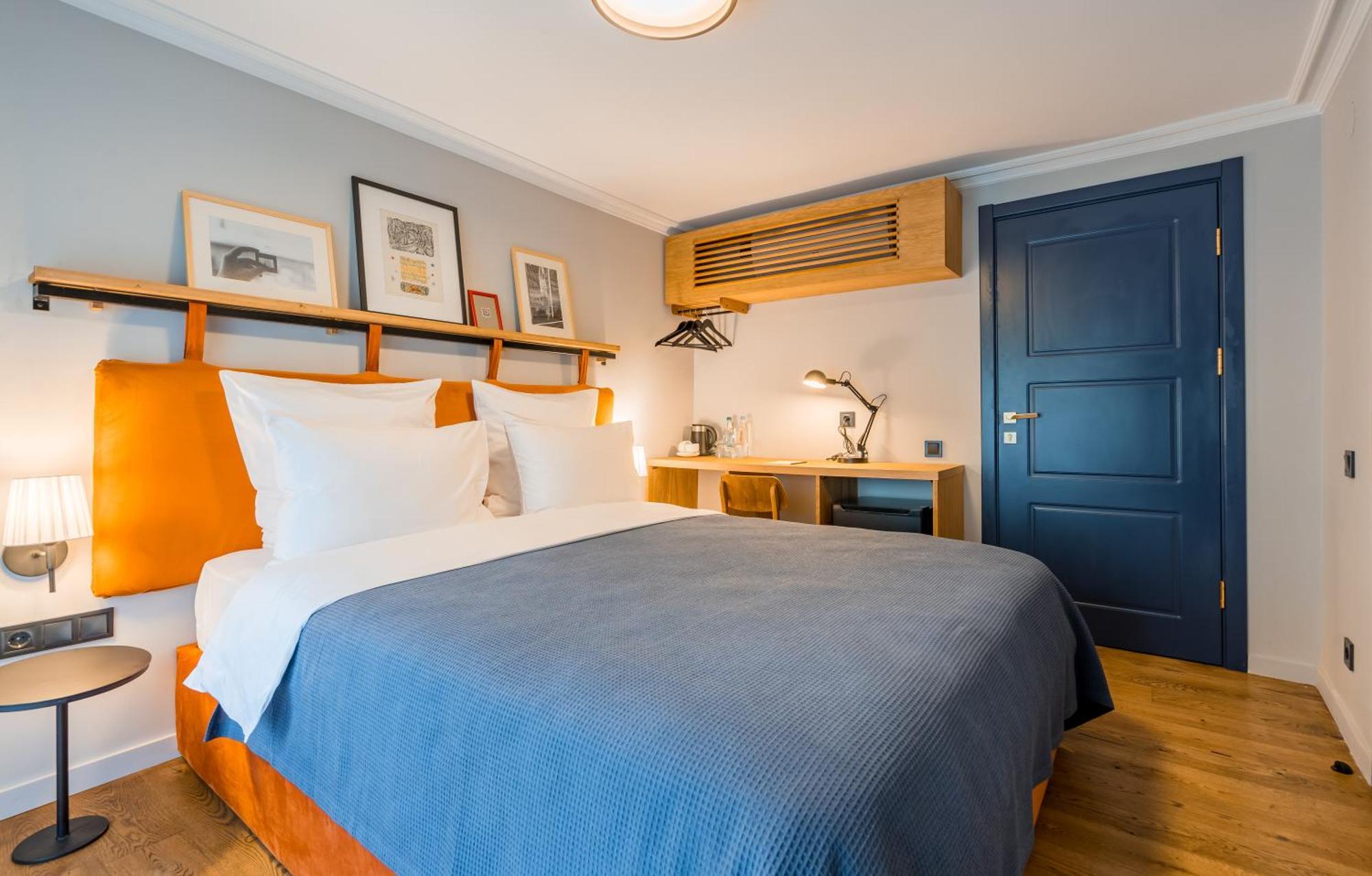 טביליסי Zorba&Bond Boutique Hotel חדר תמונה